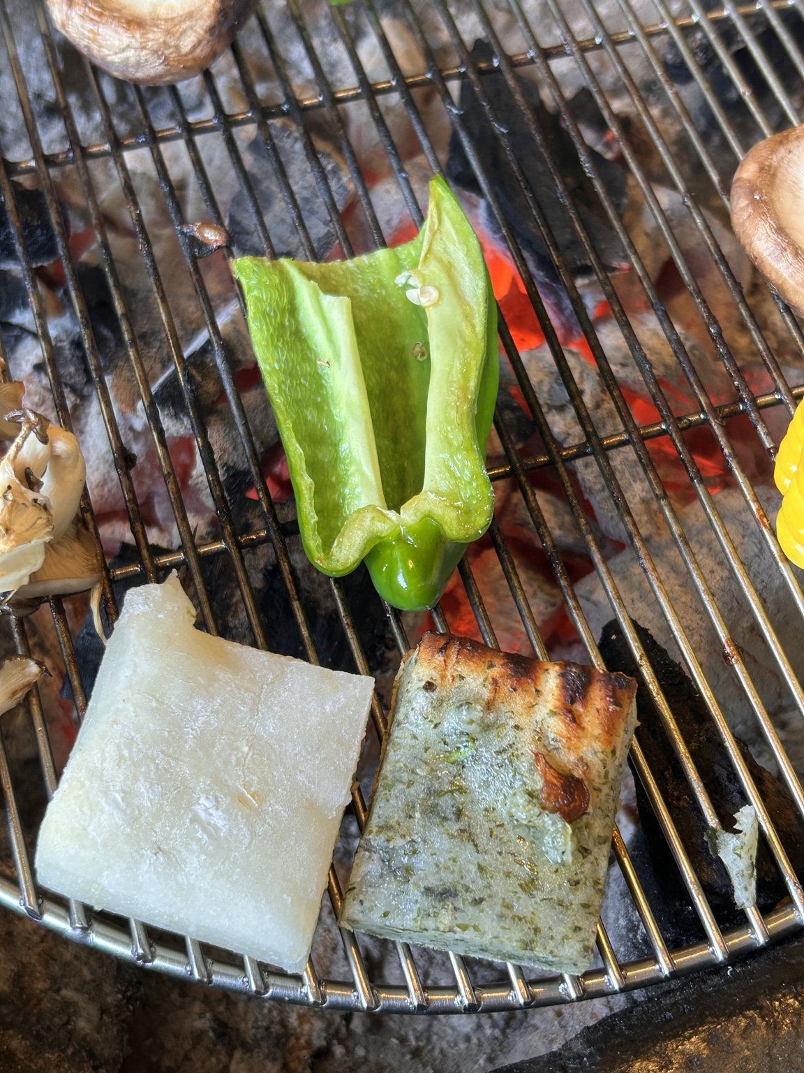 つくば市ひたち野の炭火で焼く野菜