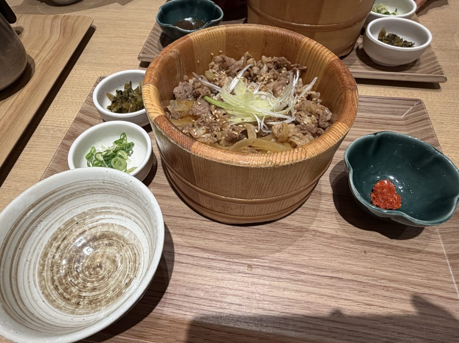 つくば おひつごはん四六時中 イーアスつくば店 薄切り牛カルビ おひつサラダセット